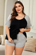 Load image into Gallery viewer, Color Block Short Sleeves Top &amp; Shorts Plus Size Loungewear
