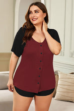Load image into Gallery viewer, Color Block Short Sleeves Top &amp; Shorts Plus Size Loungewear
