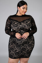 Load image into Gallery viewer, Long Sleeve Lace Mesh Splicing Floral Plus Size Dress
